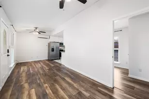 1116 Ebert Ave, Austin, TX 78721 - Photo 9