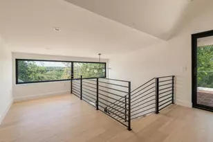 1005 W Johanna St, Austin, TX 78704 - Photo 27