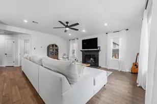 9400 Lightwood Loop, Austin, TX 78748 - Photo 7