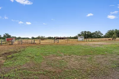 1037 Western Hills Road, Rockdale, TX 76567 - Photo 35