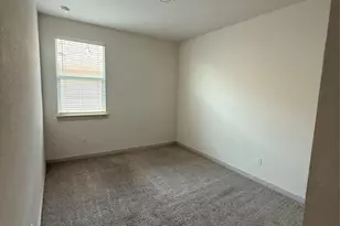 400 Barton Creek Ln, Hutto, TX 78634 - Photo 7