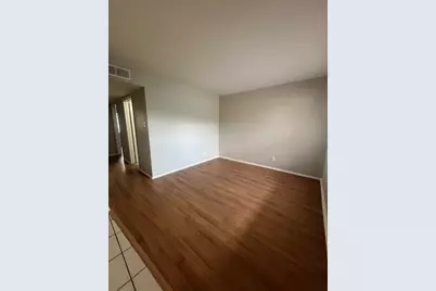 307 E 31st Street #208, Austin, TX 78705 - Photo 3