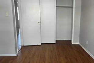 307 E 31st St, Austin, TX 78705 - Photo 25