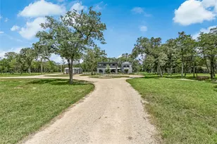 226 Stolle Ln, Flatonia, TX 78941 - Photo 3
