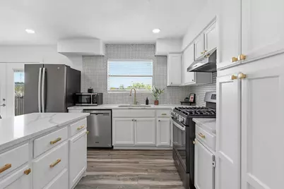 5800 Pinon Vista Drive, Austin, TX 78724 - Photo 7