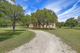 100 Palomino Cove, Jarrell, TX 76537 - Photo 5