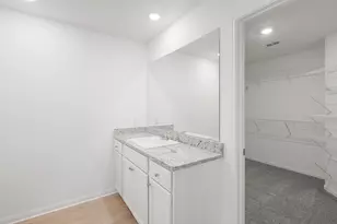 112 Wirepass Crest, Jarrell, TX 76537 - Photo 5
