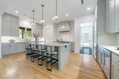 3621 Peregrine Falcon Drive, Austin, TX 78746 - Photo 11