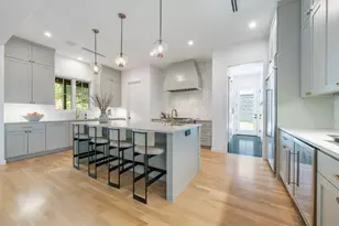 3621 Peregrine Falcon Dr, Austin, TX 78746 - Photo 11