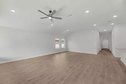106 Melrose Street, Hutto, TX 78634 - Photo 7