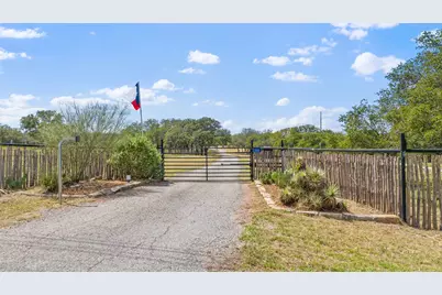 2631 N US 281 Highway, Johnson City, TX 78636 - Photo 1