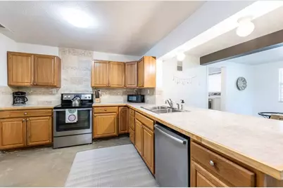 1303 Haynes Street, San Marcos, TX 78666 - Photo 5