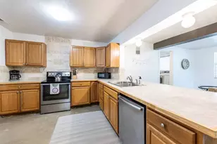1303 Haynes St, San Marcos, TX 78666 - Photo 5