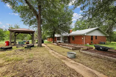 406 Monkey Road, Elgin, TX 78621 - Photo 25