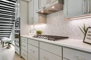 2602 Sutherland St, Austin, TX 78746 - Photo 9