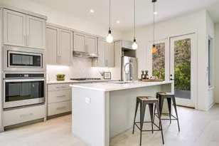 2602 Sutherland St, Austin, TX 78746 - Photo 7