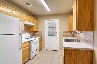 1005 Leah Drive #B, Troy, TX 76579 - Photo 5