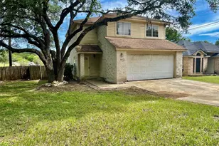 609 Chicago St, San Marcos, TX 78666 - Photo 1
