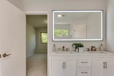 8304 Bradford Edward Cove #B, Austin, TX 78759 - Photo 31