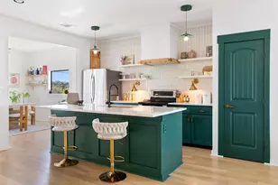 17600 Lake Shore Dr, Dripping Springs, TX 78620 - Photo 3