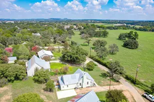 229 Sunday Cir, Fredericksburg, TX 78624 - Photo 31