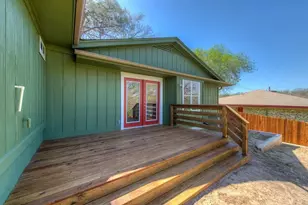 2902 Northeast Dr, Austin, TX 78723 - Photo 13