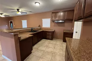 455 High View Ranch Dr, Cedar Creek, TX 78612 - Photo 7
