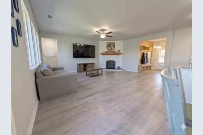 104 Donnie Drive, Lampasas, TX 76550 - Photo 7