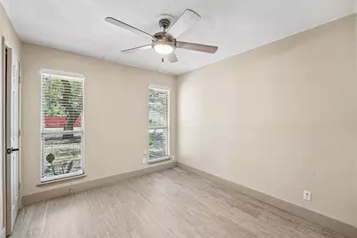 704 Buckingham Place, Austin, TX 78745 - Photo 11