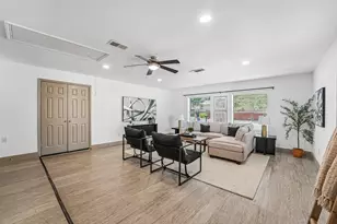 704 Buckingham Pl, Austin, TX 78745 - Photo 9