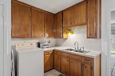 3311 Bengston Street, Austin, TX 78702 - Photo 9