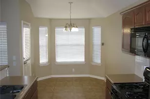 123 Bayliss St, Hutto, TX 78634 - Photo 5