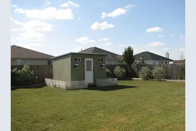 123 Bayliss Street, Hutto, TX 78634 - Photo 13