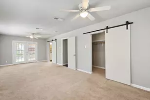 310 De Soto Dr, Universal City, TX 78148 - Photo 23