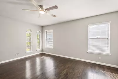 310 De Soto Drive, Universal City, TX 78148 - Photo 5