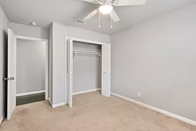 310 De Soto Drive, Universal City, TX 78148 - Photo 21