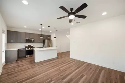 5160 N Aw Grimes Boulevard #144, Round Rock, TX 78665 - Photo 5