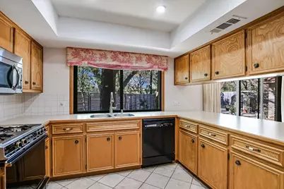 8900 Currywood Drive, Austin, TX 78759 - Photo 19