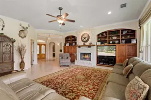 22658 Felicia Dr, Spicewood, TX 78669 - Photo 5