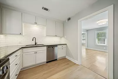 2804 Breeze Terrace, Austin, TX 78722 - Photo 9