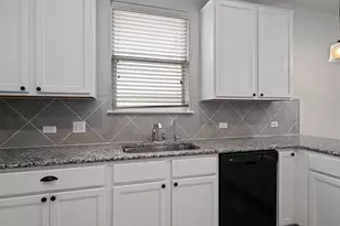 2950 E Old Settlers Blvd, Round Rock, TX 78665 - Photo 13