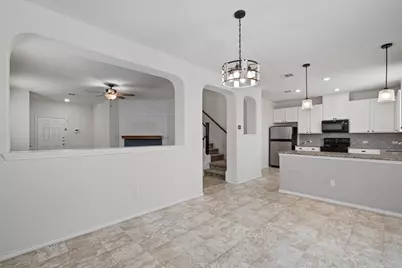 2950 E Old Settlers Boulevard #37, Round Rock, TX 78665 - Photo 9