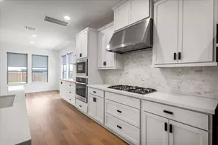 8320 Hubble Walk, Austin, TX 78744 - Photo 11