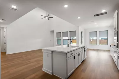 8320 Hubble Walk, Austin, TX 78744 - Photo 7