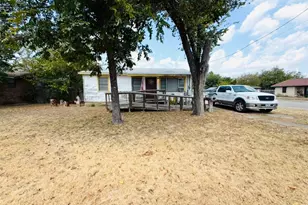 607 E 19th St, Georgetown, TX 78626 - Photo 3