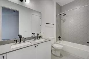 800 Embassy Dr, Austin, TX 78702 - Photo 15