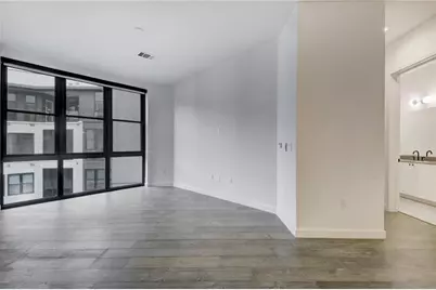 800 Embassy Drive #511, Austin, TX 78702 - Photo 3