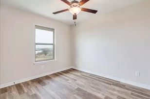 1092 Engelke Rd, Niederwald, TX 78640 - Photo 17