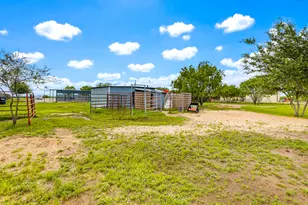 269 Callihan Rd, Lockhart, TX 78644 - Photo 29