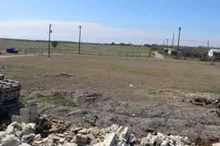 1700 Williamson Rd, Lockhart, TX 78644 - Photo 1